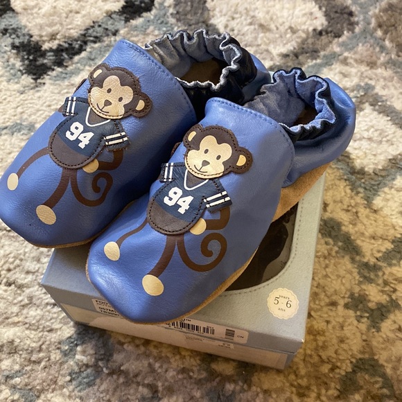 Robeez Other - Robeez leather soft soles blue monkey 5-6 years